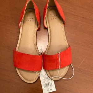 A new day sandalNWT